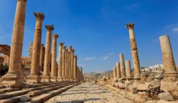 The Cardo Maximum at Jerash, Jordan. Lindsay Nieminen photos.