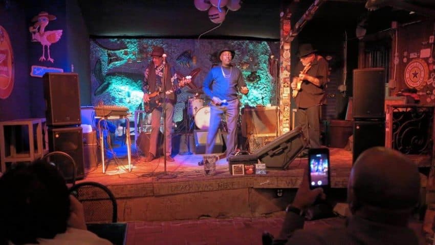 St Louis Missouri: Blues and Brews and the Arch 10 Soulard Blues Band playing the St. Louis blues at Broadway Oyster Bay in St Louis.