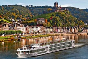 US_Best-River-Ship