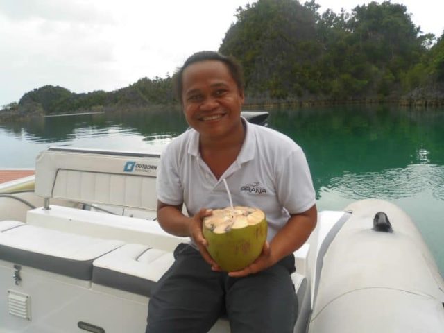 Gusti the divemaster Raja Ampat,Yacht cruising