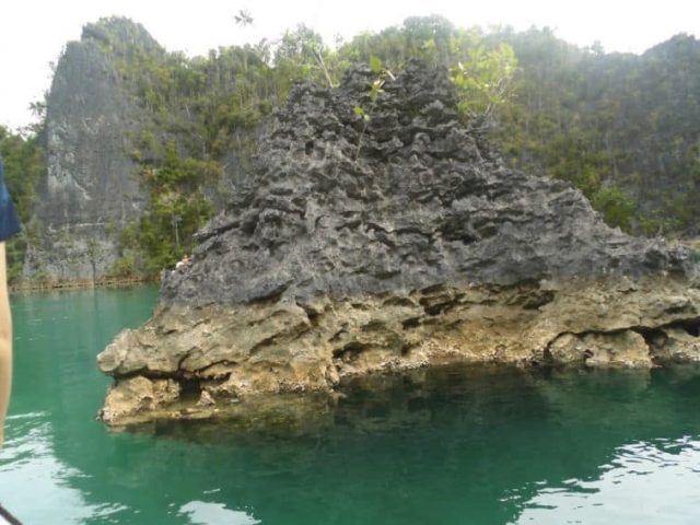 Kri Island Raja Ampat,Yacht cruising