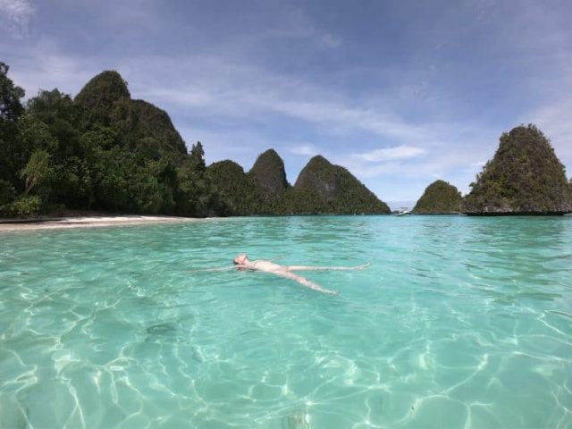 in the water Raja Ampat,Yacht cruising