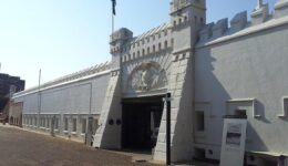 Old_Fort_Entrance