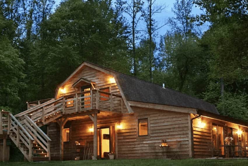 The stunning renovated Barn. (www.airbnb.com)