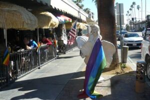Statue of Marilyn Monroe in downtown Palm Springs, California
