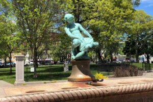 turtle-boy-statue