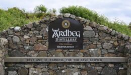 Ardbeg-Bench
