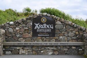 Ardbeg-Bench