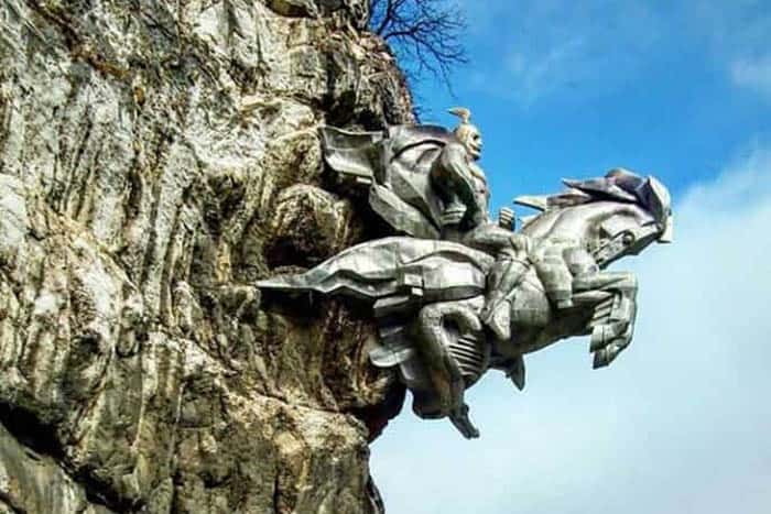 ossetian horse statue