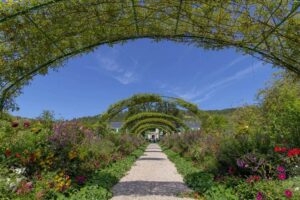 The Clos Norman Garden filled with August’s blossoms in Giverny France. Carolina Noir photos.