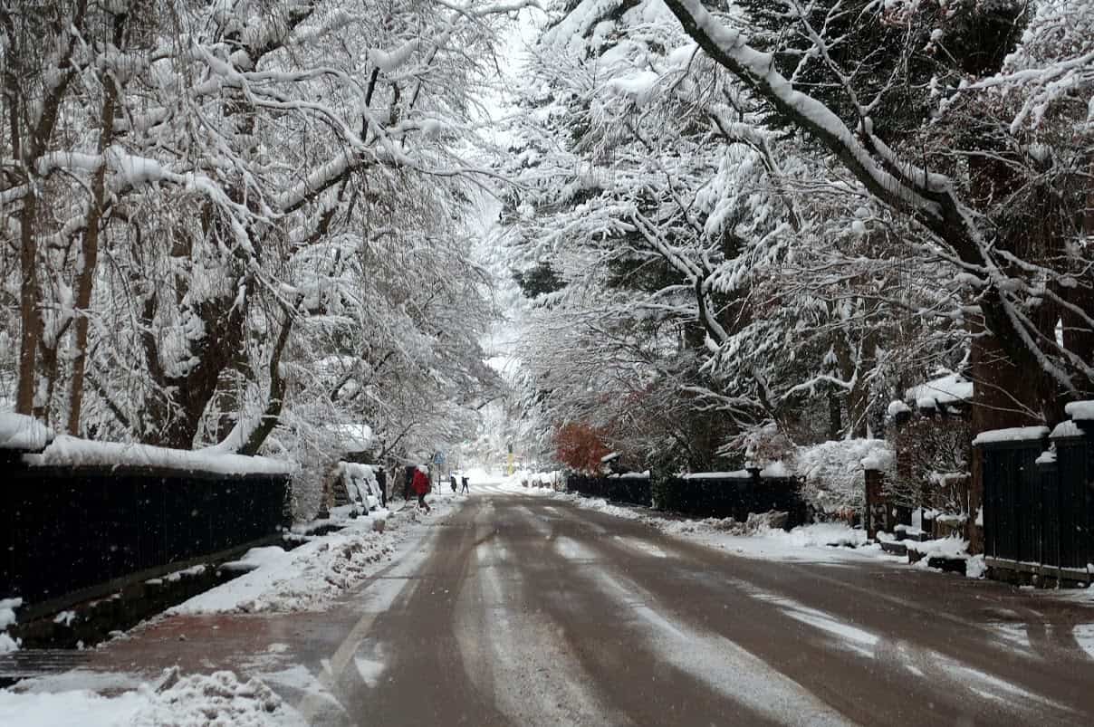 Kakunodate receives heavy snowfall in winter but also fewer tourists. Beth Rieber photos.