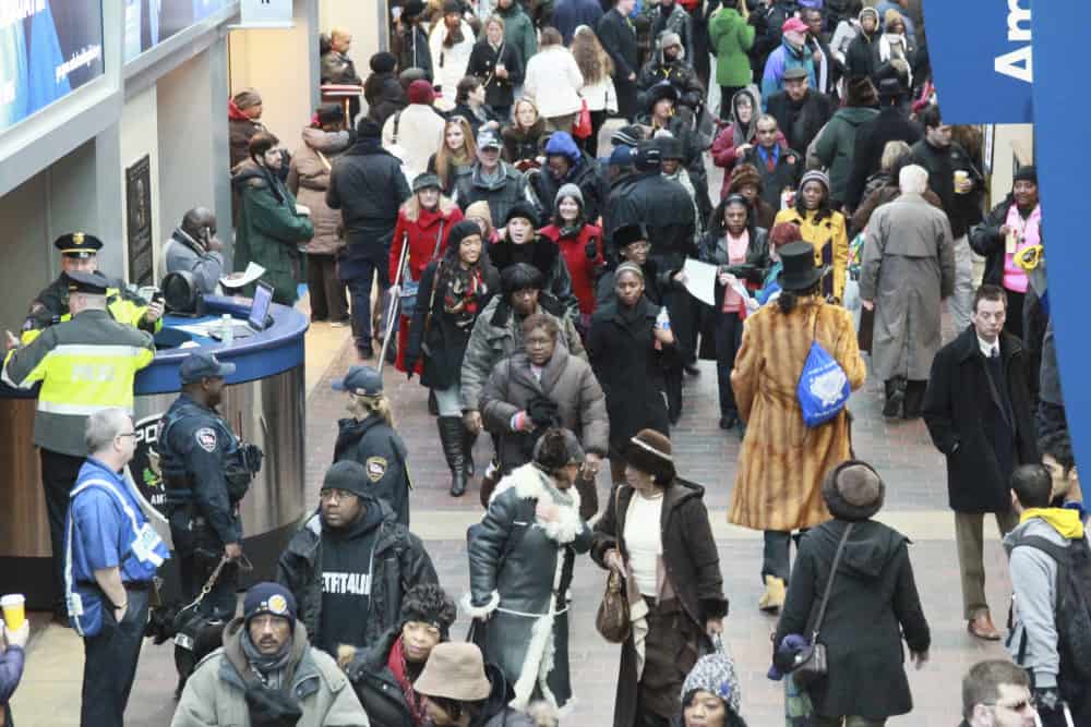 A large crowd at Union Station. AMTRAK photo.