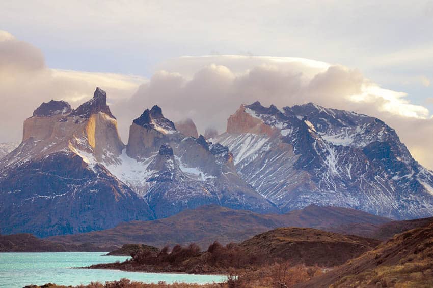 women, Icelandic Mountains SITA Tours