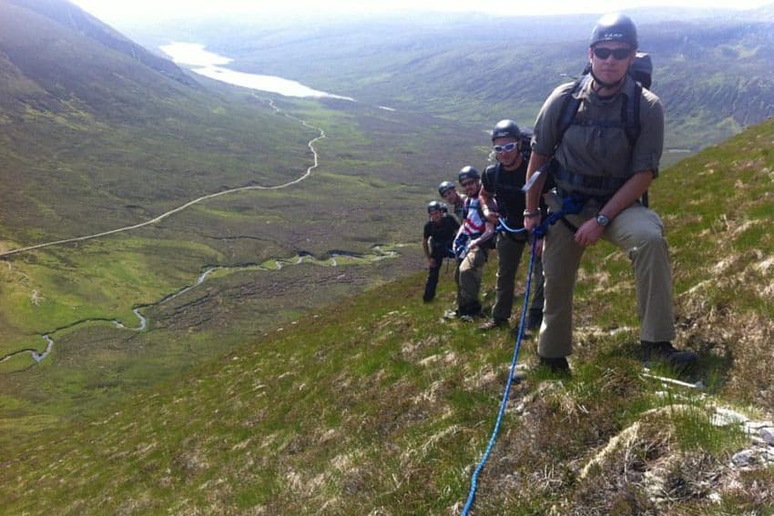 bear grylls academy rapelling