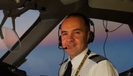 Pilot Brett Manders
