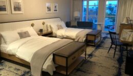 rhode-island-hotel-room