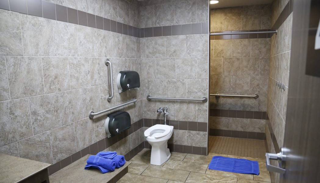 A spacious shower at a Loves Truckstop in Choctaw, OK.