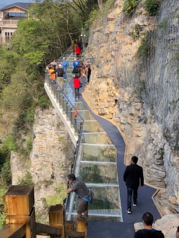 glass walkways with a 4500 foot drop 1 glass walkways with a 4500 foot drop 1