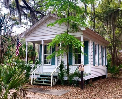 Daufuskie School white school of the island