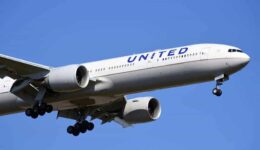 united airlines jet