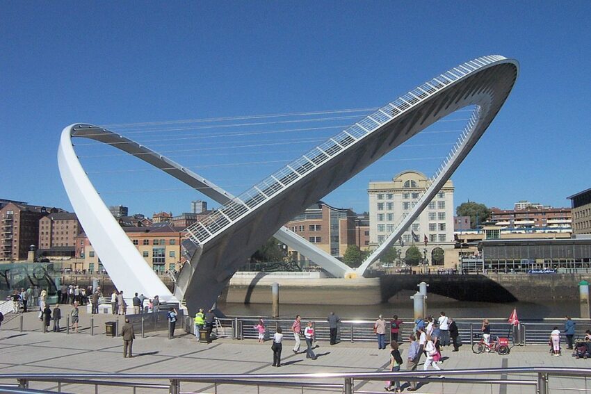 Gateshead Millennium Bridge