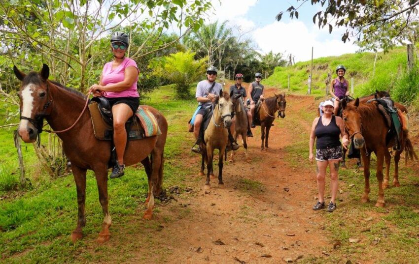 Horse back riding Costa Rica Jaco