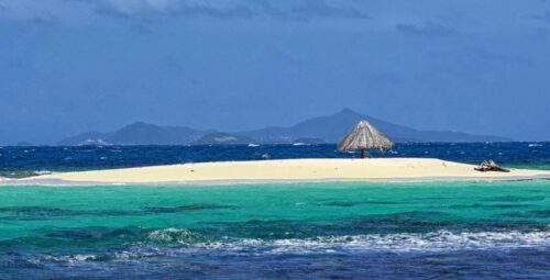  Mopion Umbrella Island Grenadines Tab Hauser