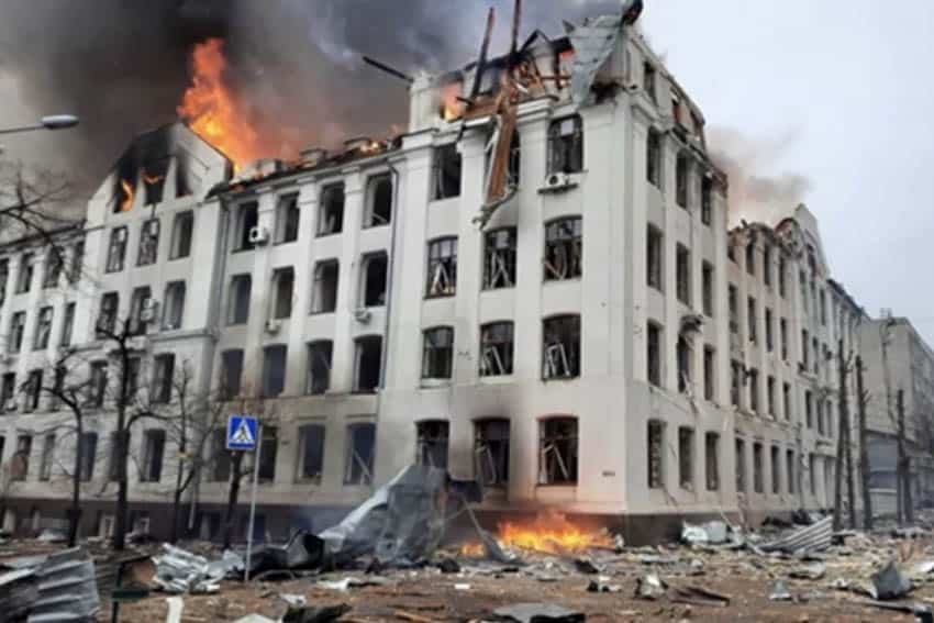 ukraine-bombed-building