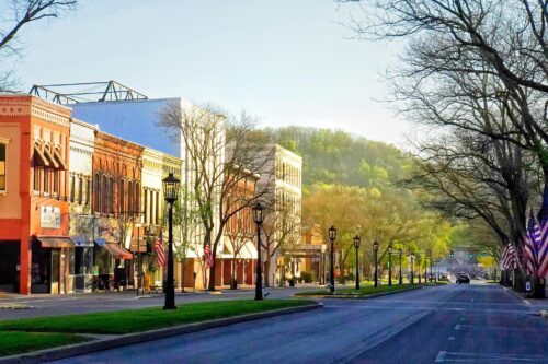  Retro Wellsboro (pop 3,200) is a wave-and-smile kind of hill-circled village. Charming Main Street’s median is gas-lamp lit and features the historic Town Green where a Wynken, Blinken & Nod statue takes center stage (there’s also a nod to Thoreau-like Adirondack hermit/guide Nessmuk).