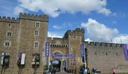 Cardiff-Castle1