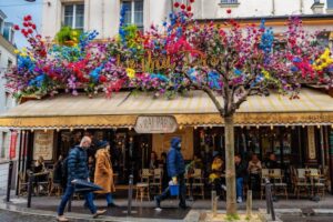 Sidewalk-cafe