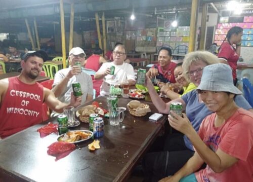  Eating and drinking with locals in Belaga.