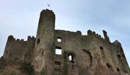Laughnare-Castle
