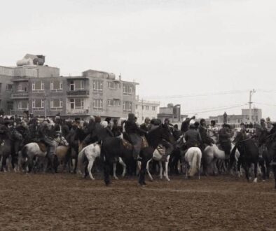 Time to Move- The players begin running right in my direction.