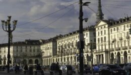Piazza Vittorio Veneto. Cindy Bigras photos.
