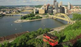 Pittsburgh's famous Duquesne funicular. Paul Clemence photos