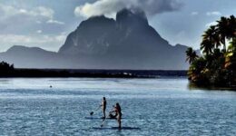 SUP-Bora-Bora