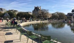 Classic green chairs invite you to admire the view at the Tuileries.