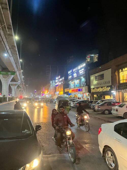 street scene pakistan