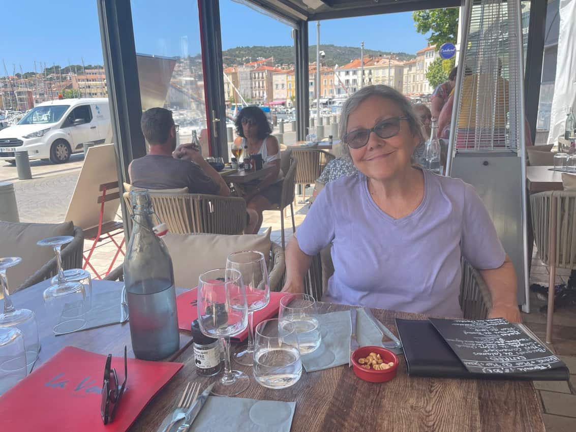 Lunch is the big meal in Provence, France. Mary Gilman enjoys a day by the sea. Max Hartshorne photos.
