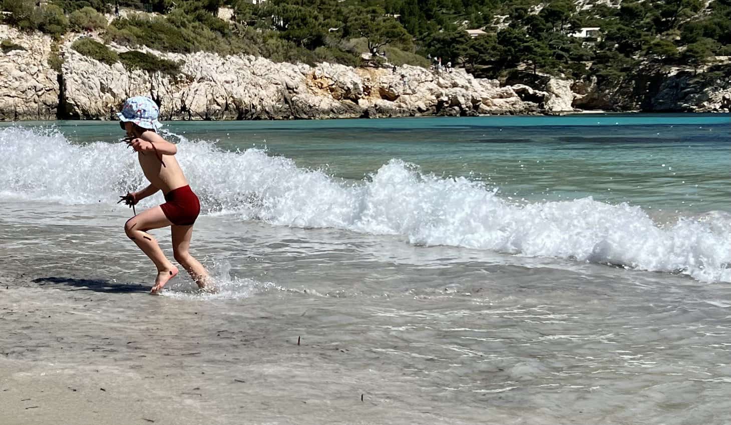 Marseille, France: Biking to the Calanques 15 Kiddies and pups like to race the waves when the water temps hover in the mid-50's.
