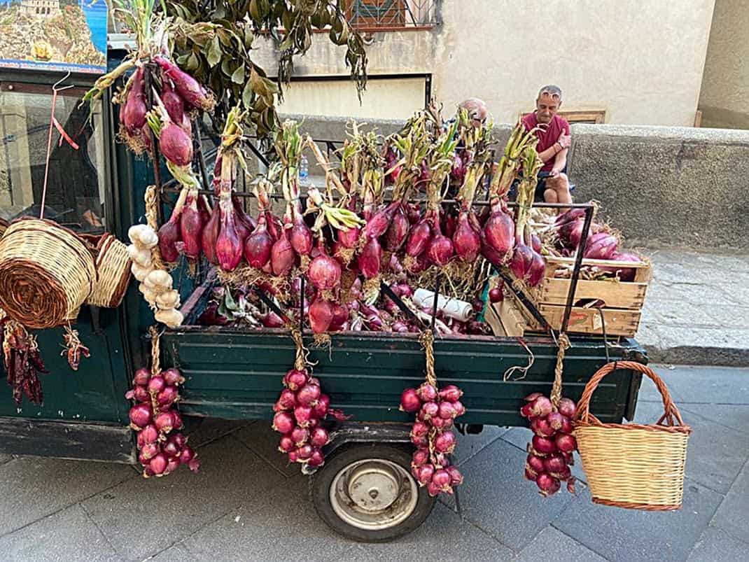 Tropea: The Gem of Calabria 9 tropea is famous for its onions