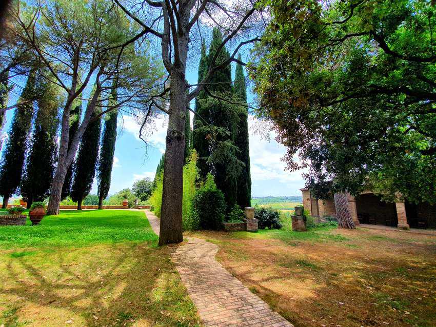 Gardens of the La Torre alle Tolfe estate