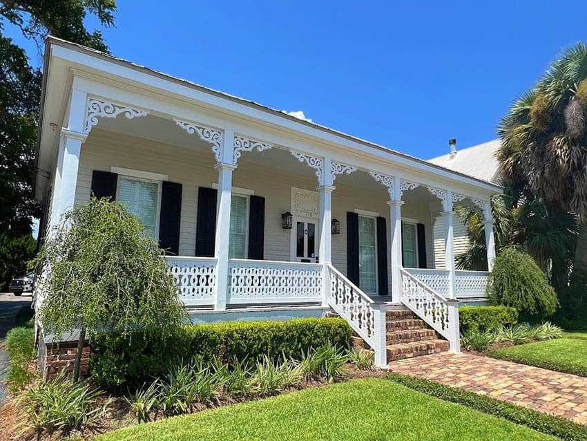 Pensacola: Better Than Ever! 8 Pensacola’s history and architecture on the Red Line.