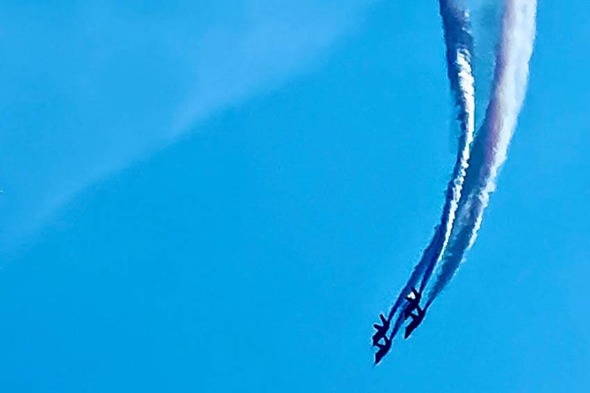 Pensacola: Better Than Ever! 2 The Blue Angels are a Pensacola stalwart.