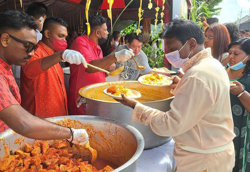 Free meals are served to the public during Thaipusam