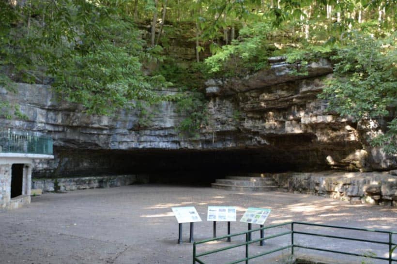 Deep, Surprising Histories in Clarksville, Tennessee 6 The entrance to Dunbar Cave, one of the largest cave complexes in the world.