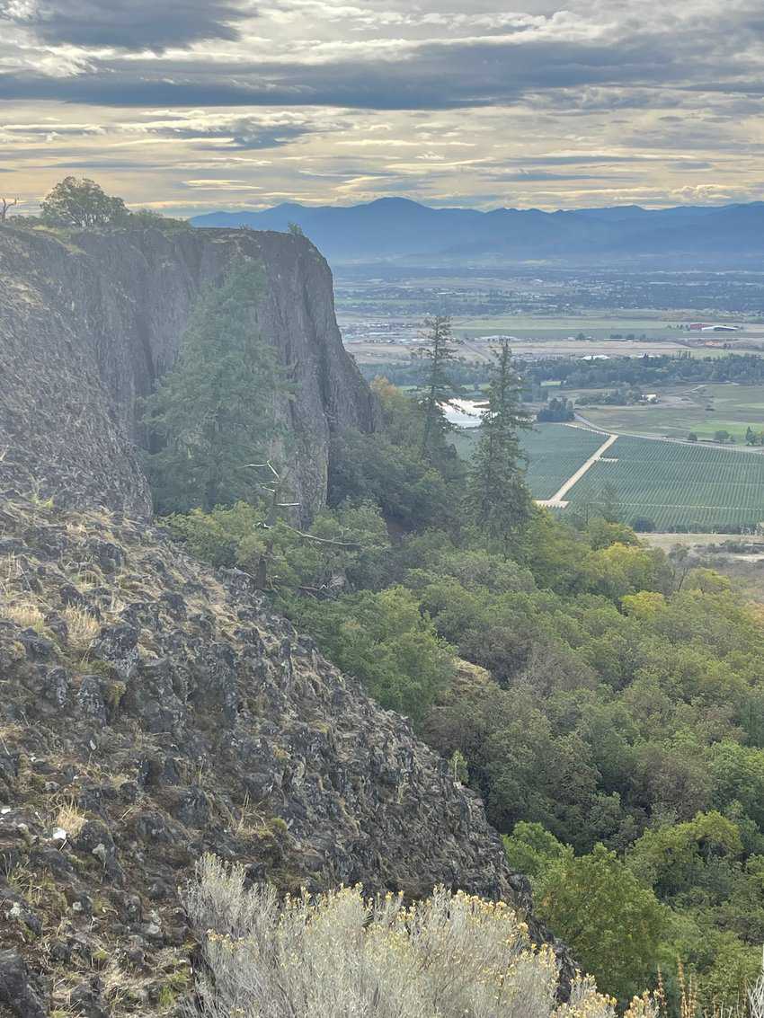 Medford, Oregon: The Heart of the Rogue 5 Looking down at White City from Upper Table Rocks.