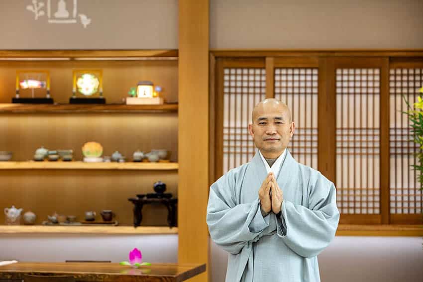 Zen and Temple Stays in South Korea 4 Ven.Won Myeong Sunim