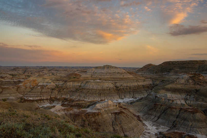 Dinosaur Provincial Park: Paleontologist's Playground 3 dinosaur, Badlands